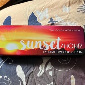 The Color Workshop “Sunset Hour” Eyeshadow Palette